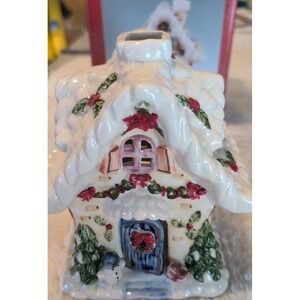 Treasured Times Holiday Christmas Porcelain House and Snow Tealight Holder